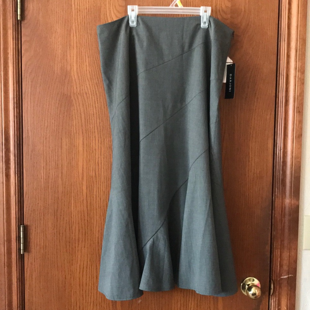 NWT Darjoni Skirt